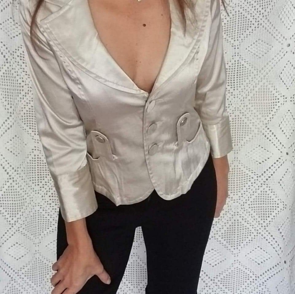 Coco & Tashi Short Blazer - Picture 9 of 12